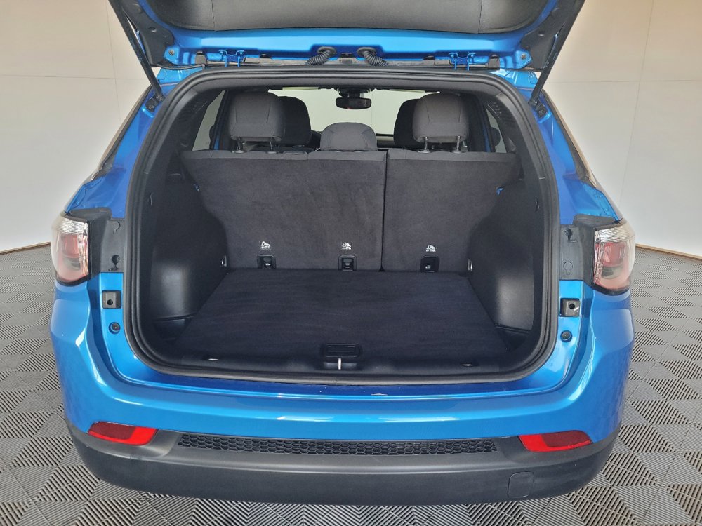 Used 2025 Jeep Compass Sport AWD/4WD image 29