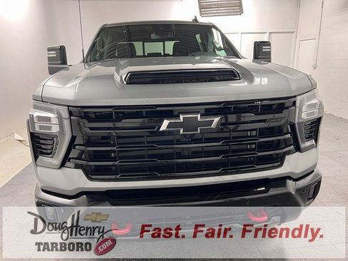 New 2026 Chevrolet Silverado 2500 LT image 8