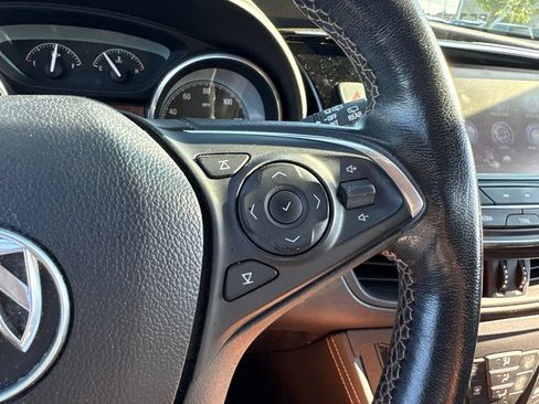 Used 2017 Buick Envision Essence FWD image 21