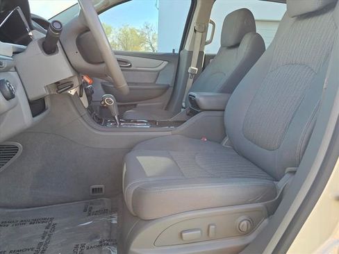 Used 2016 Chevrolet Traverse LT w/ Style and Technology Package image 20