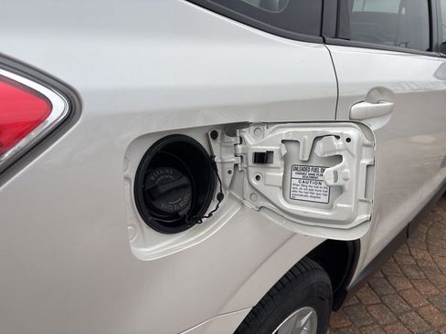 Used 2015 Subaru Forester 2.5i w/ Alloy Wheel Package image 47