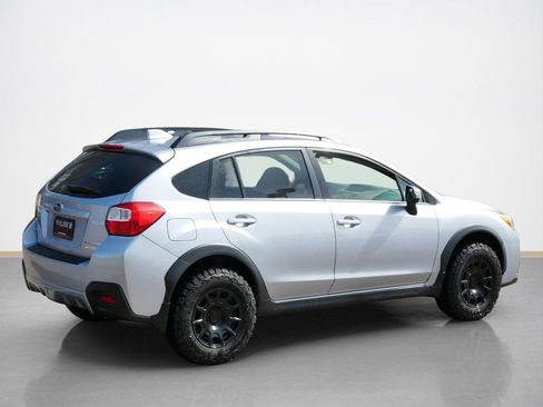 Used 2016 Subaru Crosstrek 2.0i Limited w/ Popular Package #2 image 3