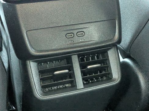 Used 2026 Chevrolet Equinox LT image 14