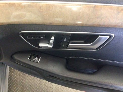 Used 2014 Mercedes-Benz E 350 4MATIC Sedan image 19