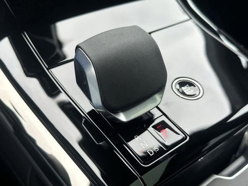 New 2026 Land Rover Range Rover Sport Dynamic SE AWD/4WD image 33