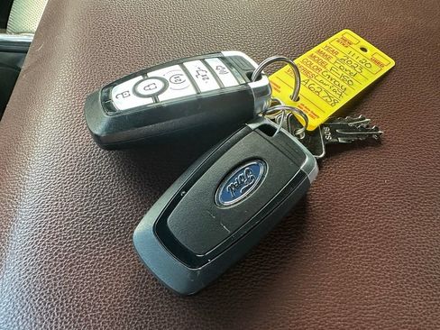 Used 2023 Ford F150 Lariat w/ Equipment Group 502A High AWD/4WD image 8