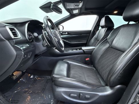 Used 2021 Nissan Maxima SR w/ Sport Mat Group image 11