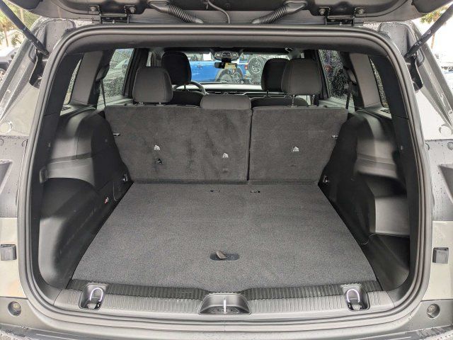 Used 2026 Jeep Cherokee Laredo AWD/4WD image 13