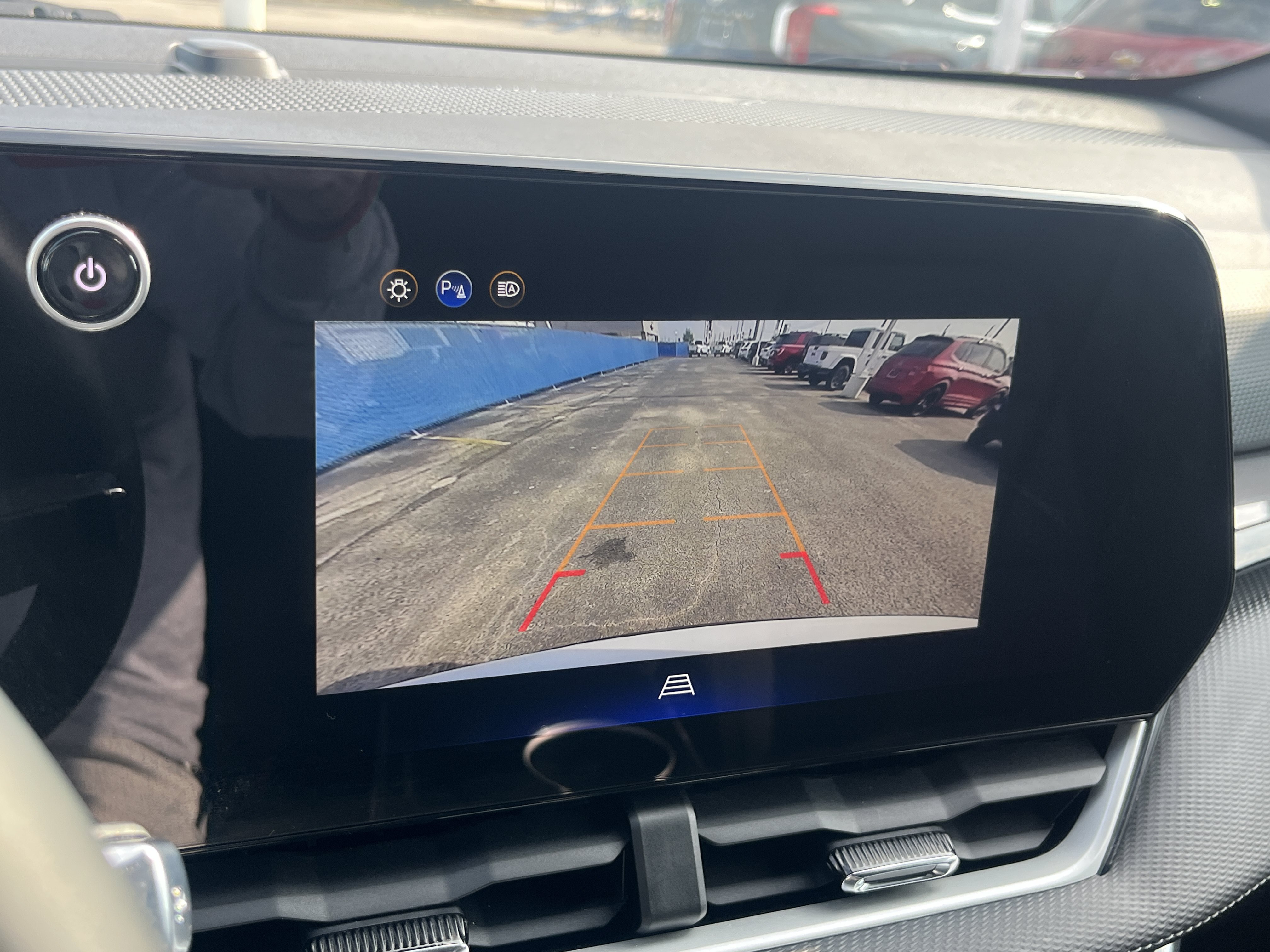 Used 2026 Chevrolet Equinox LT AWD/4WD image 25