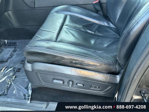 Used 2015 Lincoln Navigator L 4WD image 19