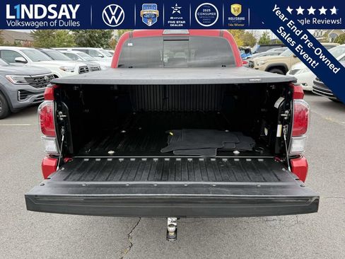 Used 2020 Toyota Tacoma TRD Sport image 15