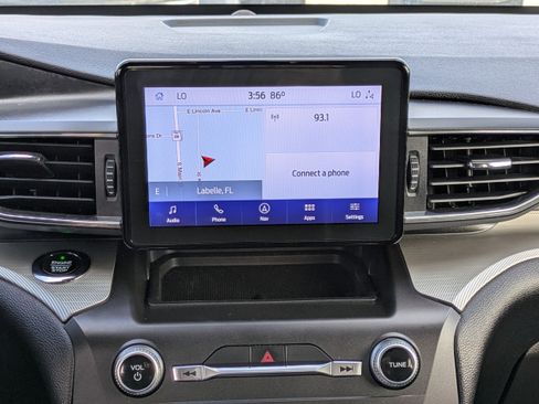 Used 2020 Ford Explorer XLT w/ Equipment Group 202A image 17