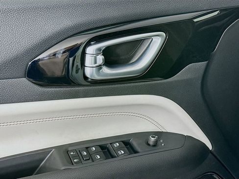 New 2026 Jeep Compass Limited image 22