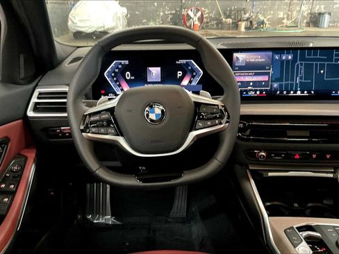 Used 2025 BMW 330i Sedan w/ Premium Package image 8