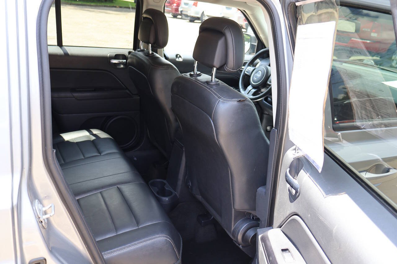 Used 2016 Jeep Patriot High Altitude FWD image 22