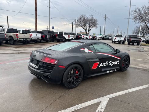 Used 2012 Audi R8 V10 image 4