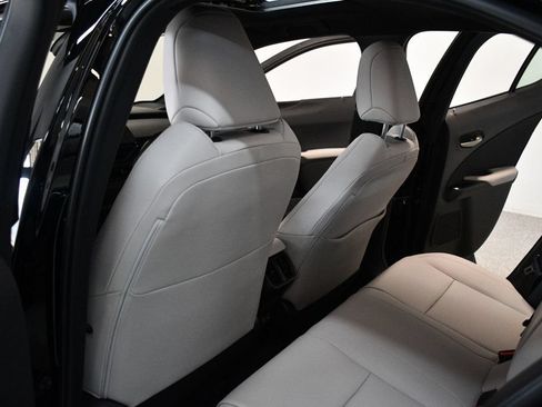 Used 2025 Lexus UX 300h AWD w/ Cold Area Package image 5