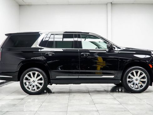 Used 2024 Cadillac Escalade Premium Luxury Platinum RWD image 8