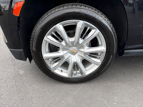 Used 2023 Chevrolet Tahoe High Country image 9