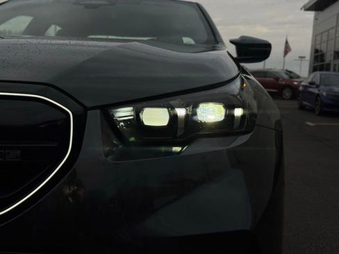 New 2026 BMW M5 image 10