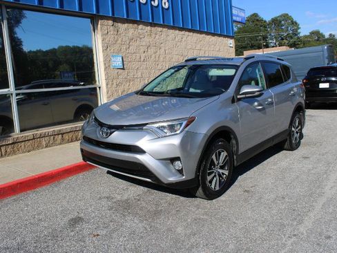 Used 2016 Toyota RAV4 XLE image 3