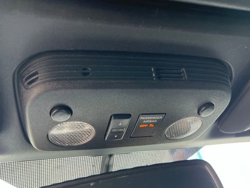 Used 2017 Ford Mustang Premium image 32