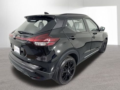 Used 2024 Nissan Kicks SR w/ SR Premium Package FWD image 32