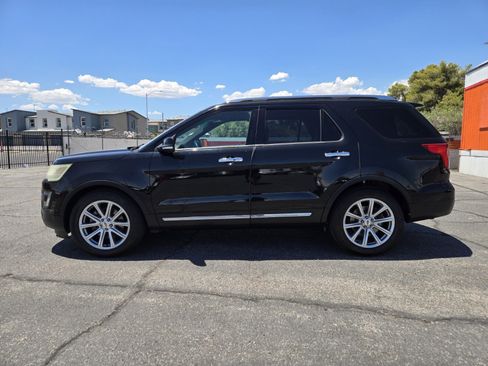 Used 2016 Ford Explorer Limited w/ Equipment Group 301A FWD image 2