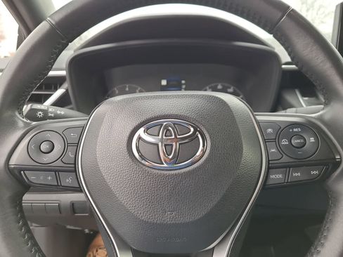 Used 2024 Toyota Corolla SE image 23