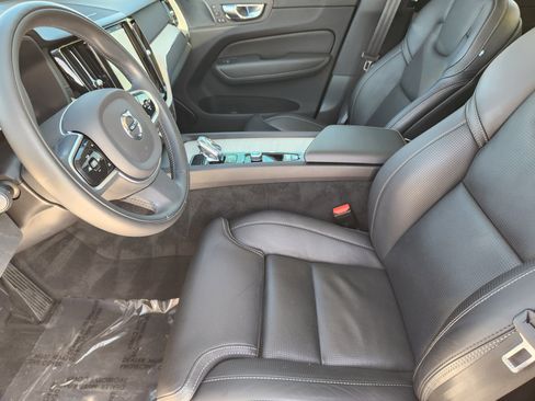 Used 2022 Volvo XC60 B5 Inscription w/ Advanced Package image 15