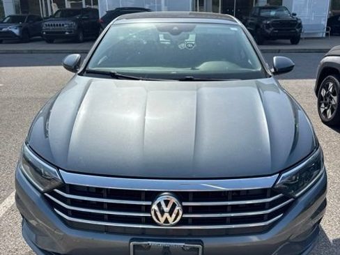Used 2019 Volkswagen Jetta SEL FWD image 1