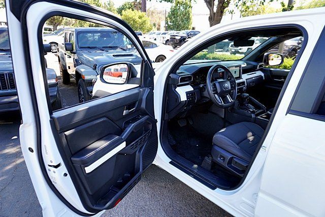 Used 2024 Toyota Tacoma TRD Off-Road AWD/4WD image 49