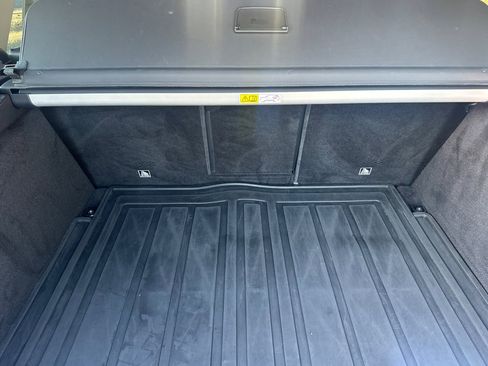 Used 2020 Land Rover Range Rover Sport HSE image 19