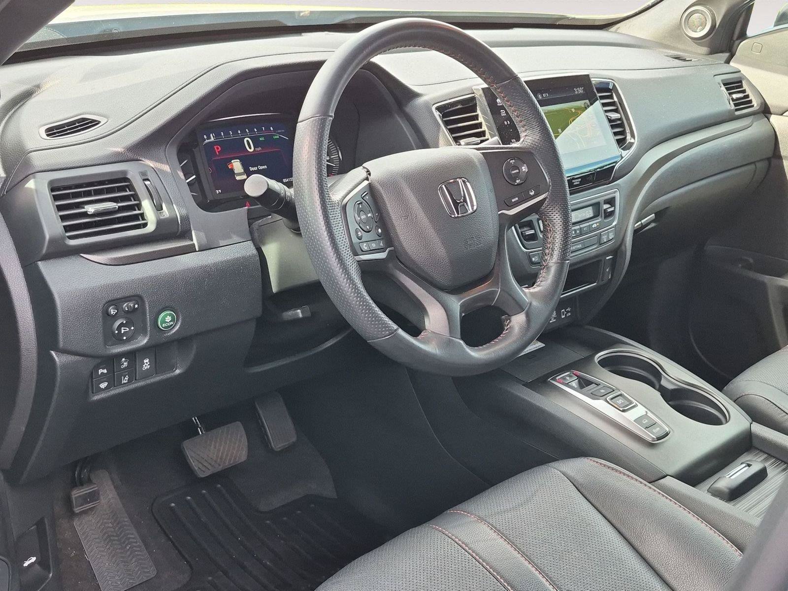 Certified 2023 Honda Passport TrailSport image 35