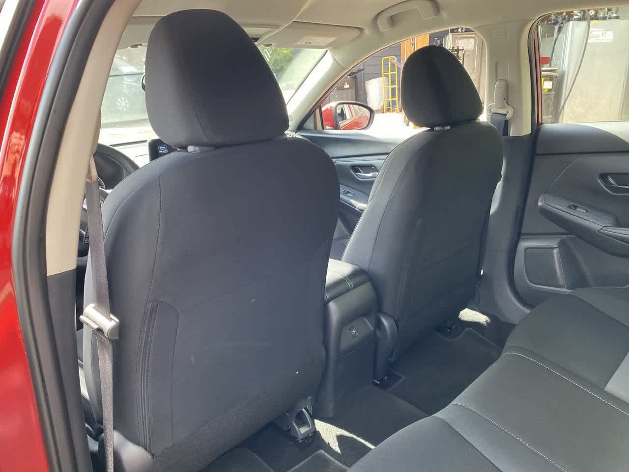 Used 2024 Nissan Sentra SV FWD image 16