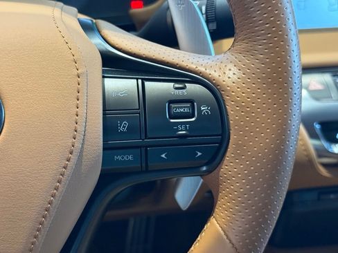 Certified 2023 Lexus LC 500 Coupe w/ Dynamic Handling Package RWD image 25
