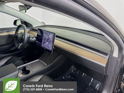 Used 2021 Tesla Model 3 Long Range AWD/4WD image 27
