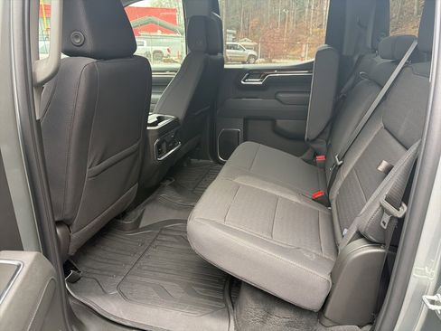 New 2026 GMC Sierra 1500 Elevation image 11