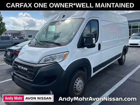 Used 2024 RAM ProMaster 2500 w/ Convenience Group FWD image 2