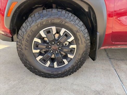 Used 2023 Nissan Frontier PRO-4X w/ Technology Package AWD/4WD image 8