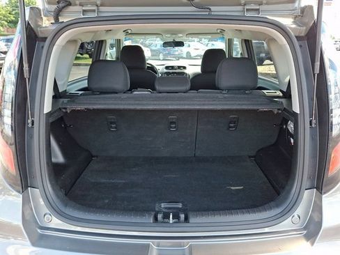 Used 2019 Kia Soul + FWD image 33