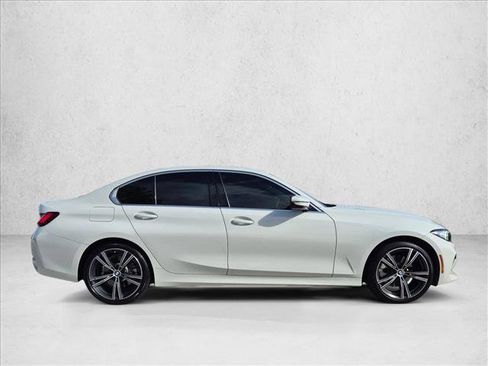 Certified 2024 BMW 330i Sedan w/ Convenience Package RWD image 4