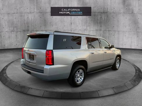 Used 2019 Chevrolet Suburban LT image 5