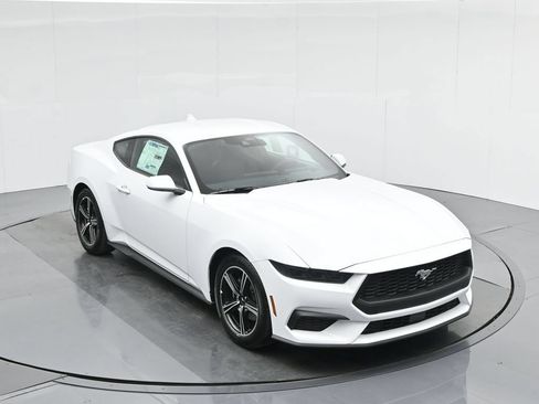 Used 2025 Ford Mustang Coupe RWD image 35