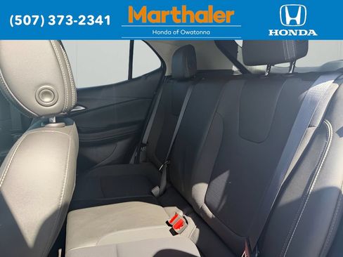 Used 2025 Buick Encore GX Preferred AWD/4WD image 24