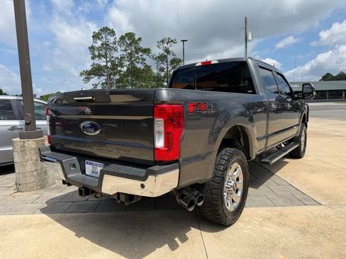 Used 2019 Ford F250 Lariat w/ Lariat Ultimate Package AWD/4WD image 6
