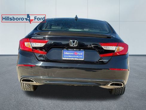 Used 2022 Honda Accord Sport image 6