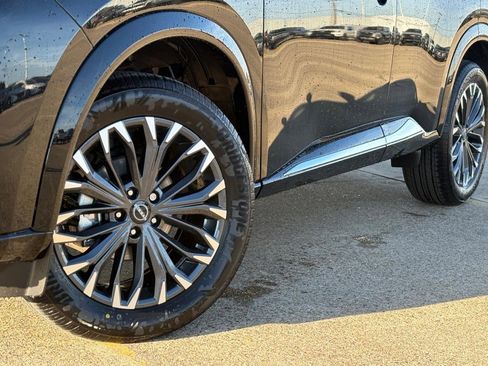 New 2026 Nissan Rogue Platinum image 4