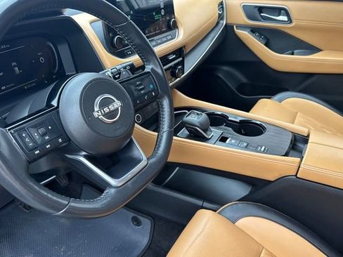 Used 2023 Nissan Rogue Platinum w/ Platinum Premium Package image 10