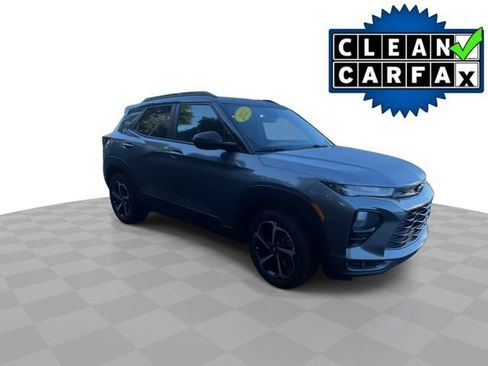 Used 2022 Chevrolet TrailBlazer RS FWD image 2